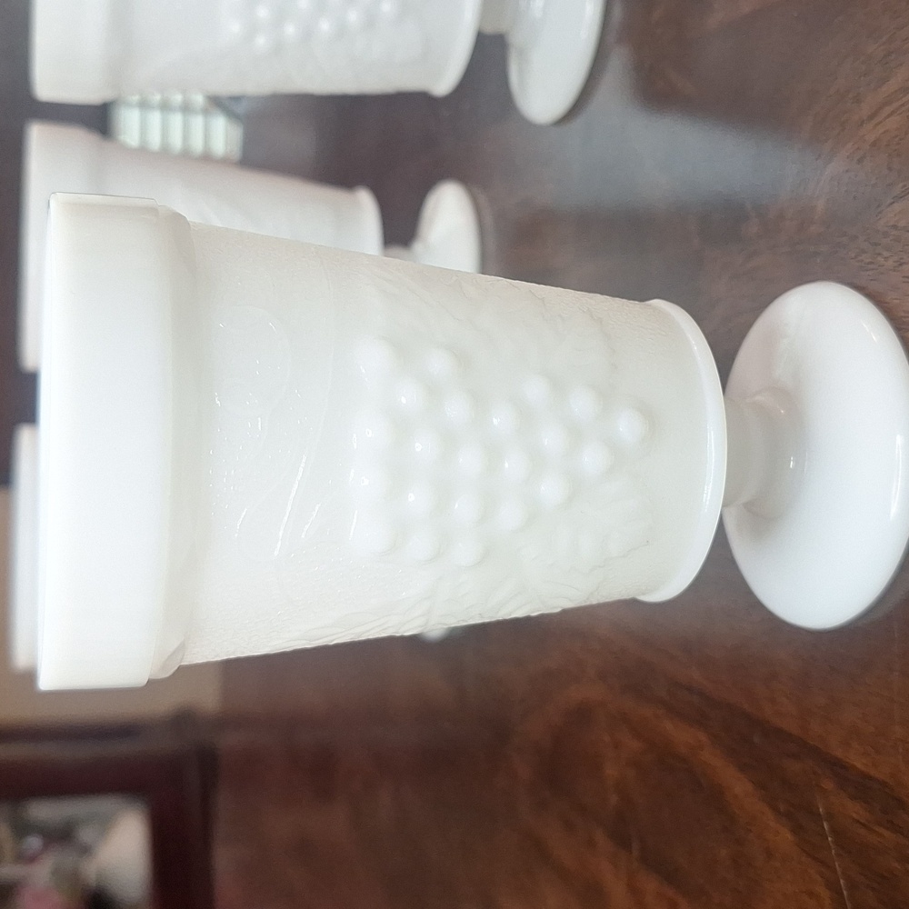 Vintage 4pc Milk Glass Goblet Set - Picture 3 of 7